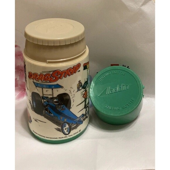Vintage 1975 Rare ALADDIN INDUSTRIES DRAGSTRIP THERMOS With Green Cap AOP - Picture 2 of 16